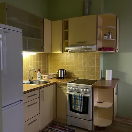 Old Town Apartment *